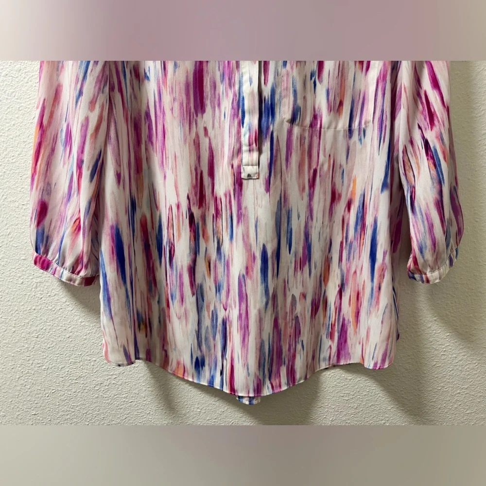 NYDJ Abstract Watercolor Tunic Blouse Top 3/4 Sleeve Pleated Women’s Medium - Picture 5 of 10
